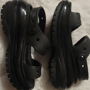 Crocs Mega Crush Sandals